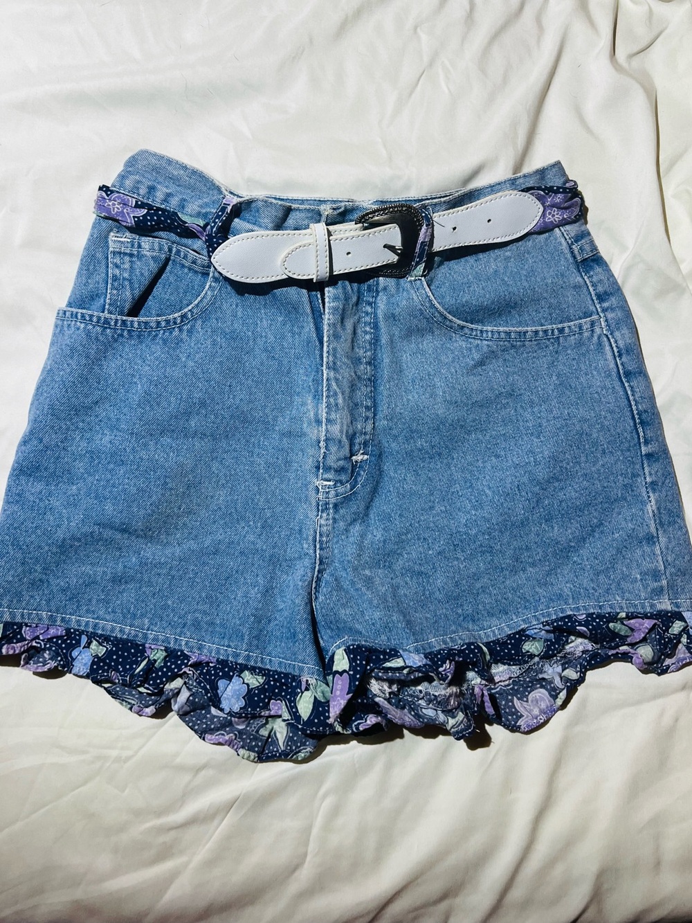 Denim Ruffle Hem Women’s Shorts size 8